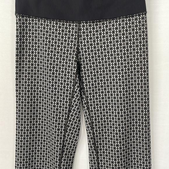 Lululemon Pants Size 6 - Picture 3 of 14